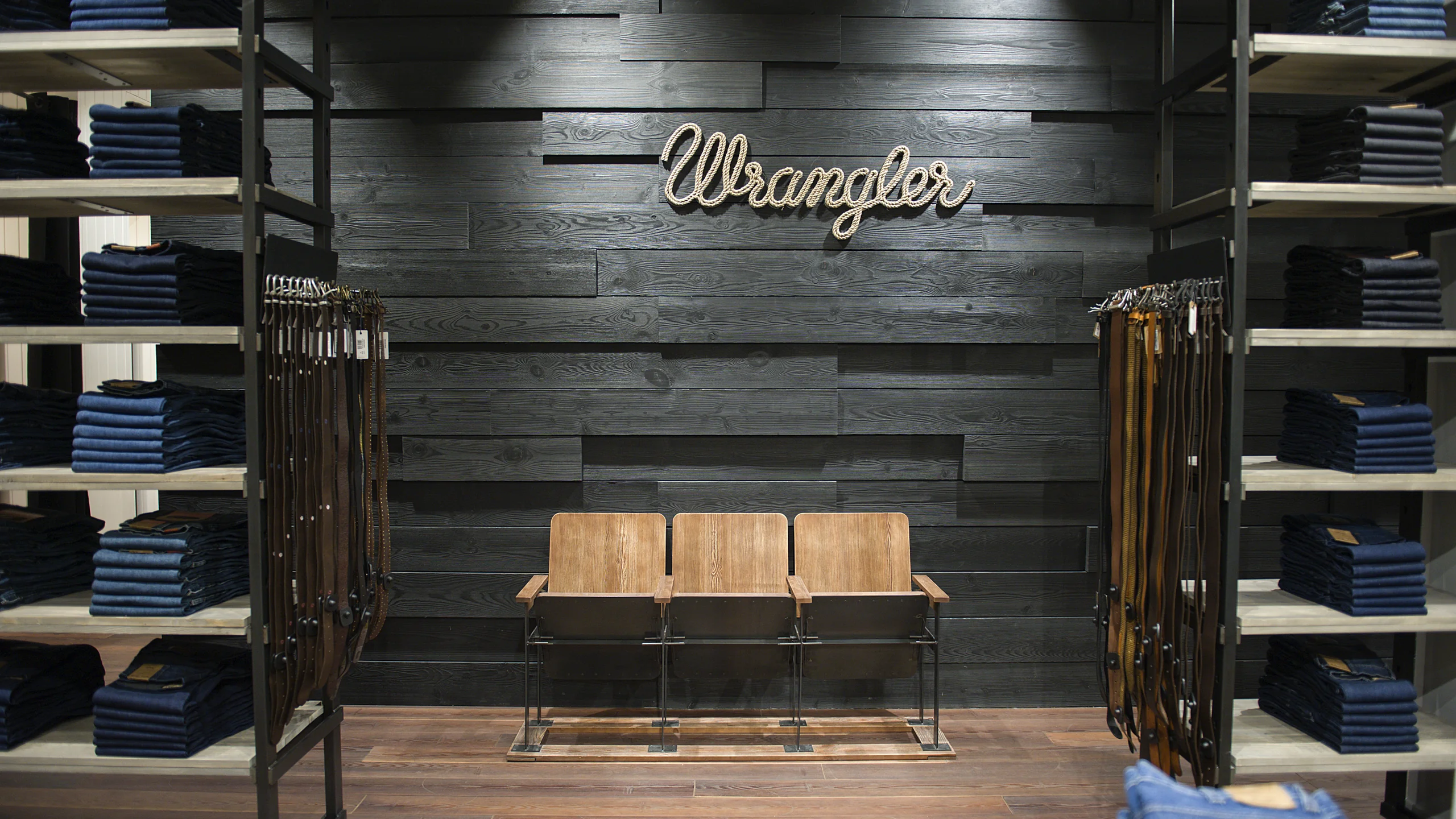 Магазин Wrangler Афимолл