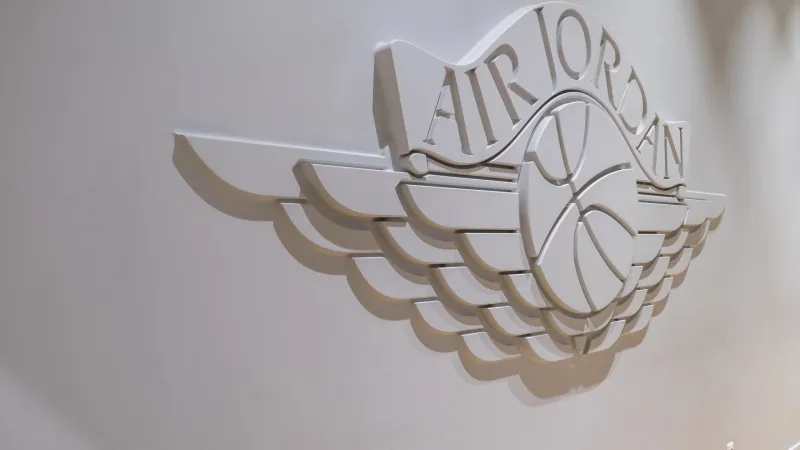 Логотип Air Jordan Nike Кузнецкий Мост
