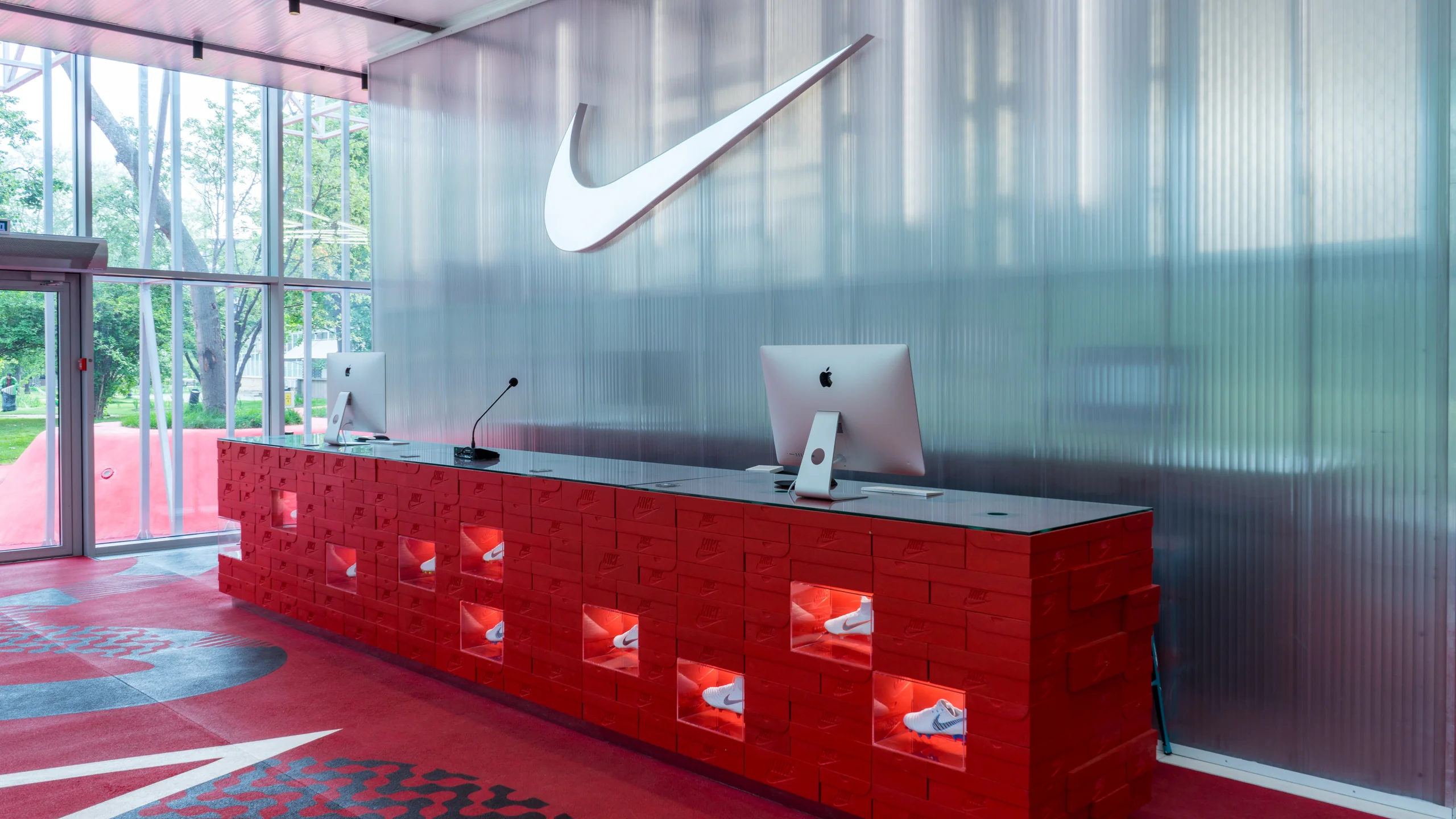 Ресепшен в Nike Box - 2