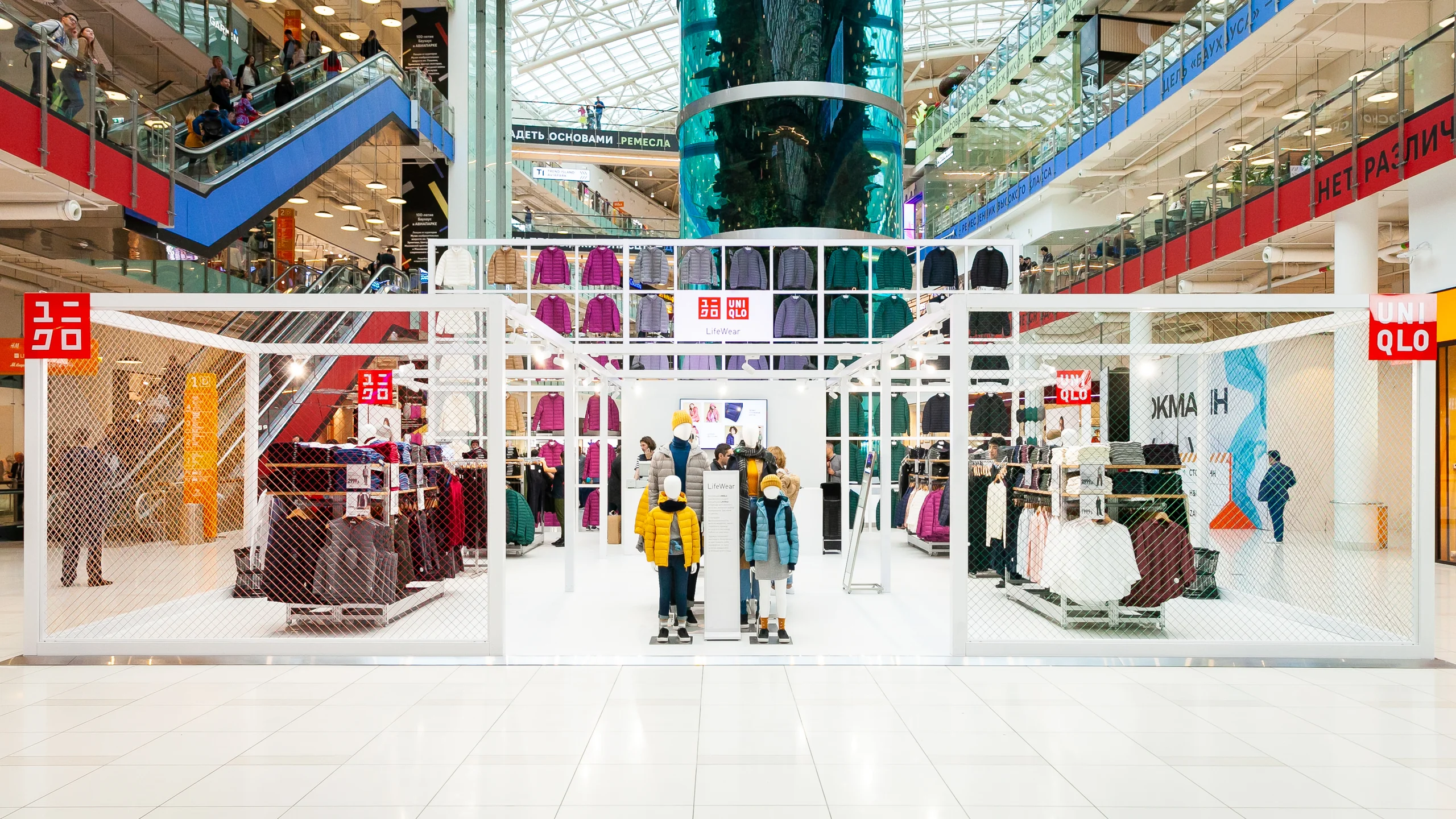 Pop-Up Uniqlo в ТЦ Авиапарк - 1