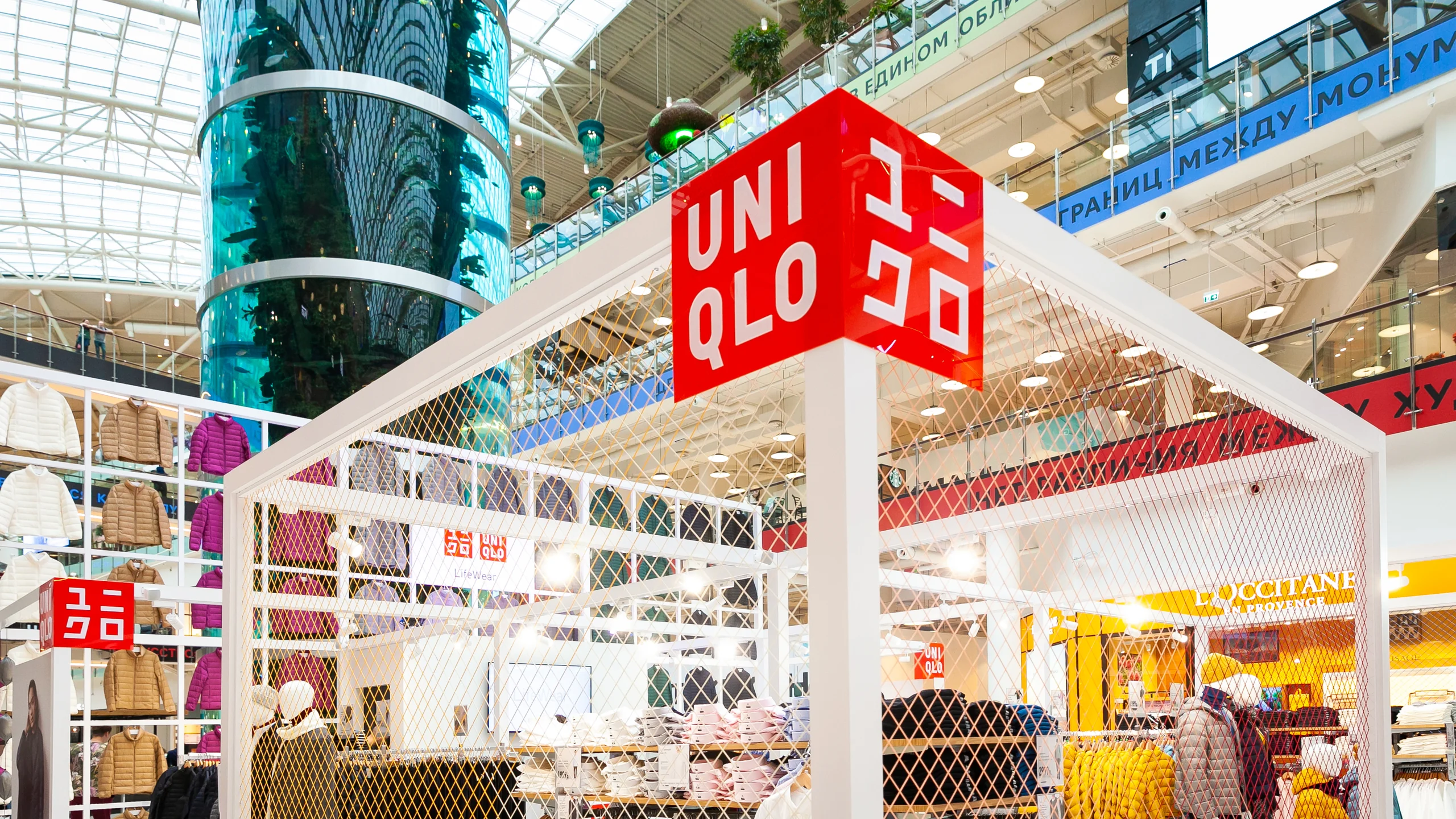 Pop-Up Uniqlo в ТЦ Авиапарк - 3