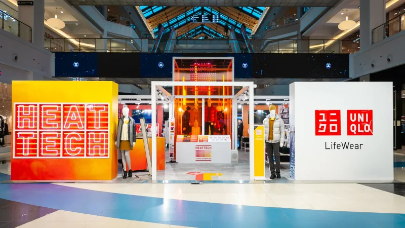 Pop-Up Uniqlo в ТЦ Метрополис
